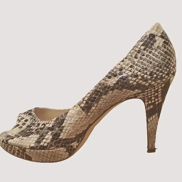 Enzo Angiolini open toed snakeskin 4" heels Size 6 - Picture 1 of 4